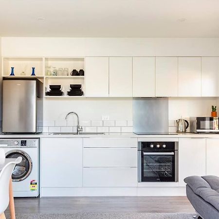 Cosy Coudret Flat Apartment Cromwell Bagian luar foto